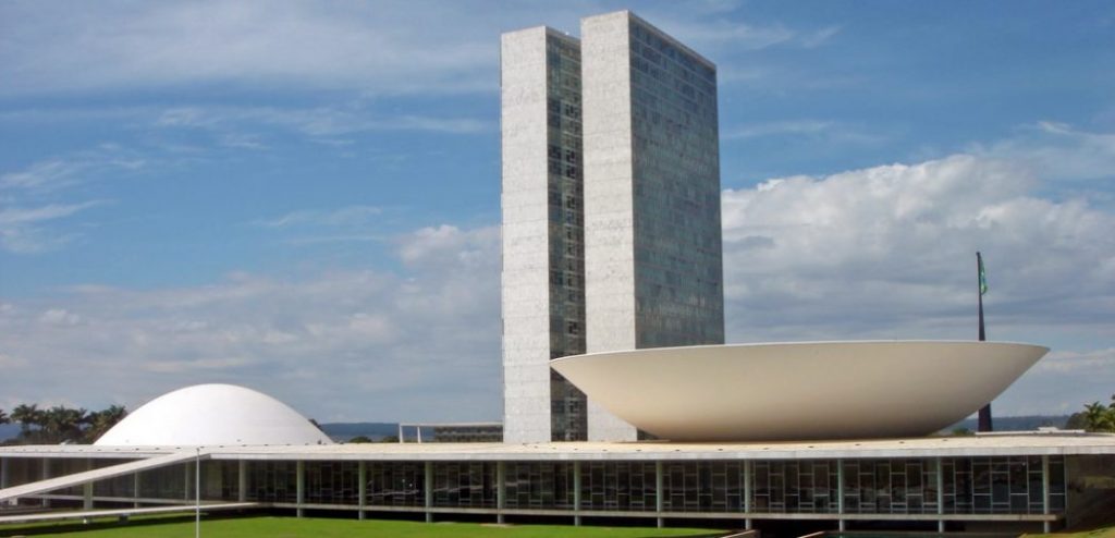 Adiamento da reforma gera mal estar no Planalto e no Congresso