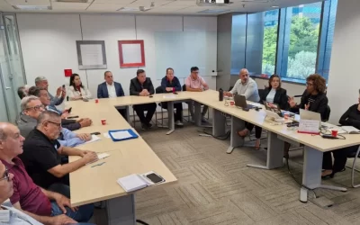 COE CONTEC/Santander debate políticas de diversidade com direção do Banco.